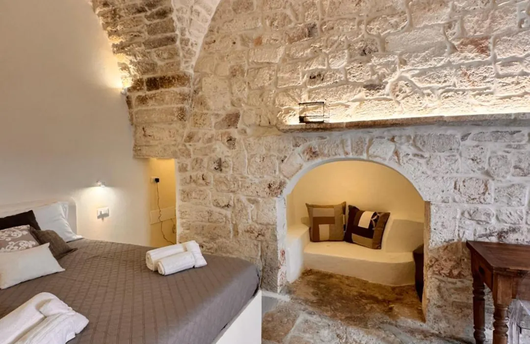 White Ostuni-1