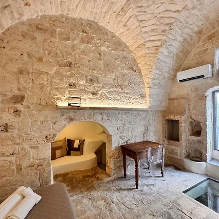 White Ostuni-3